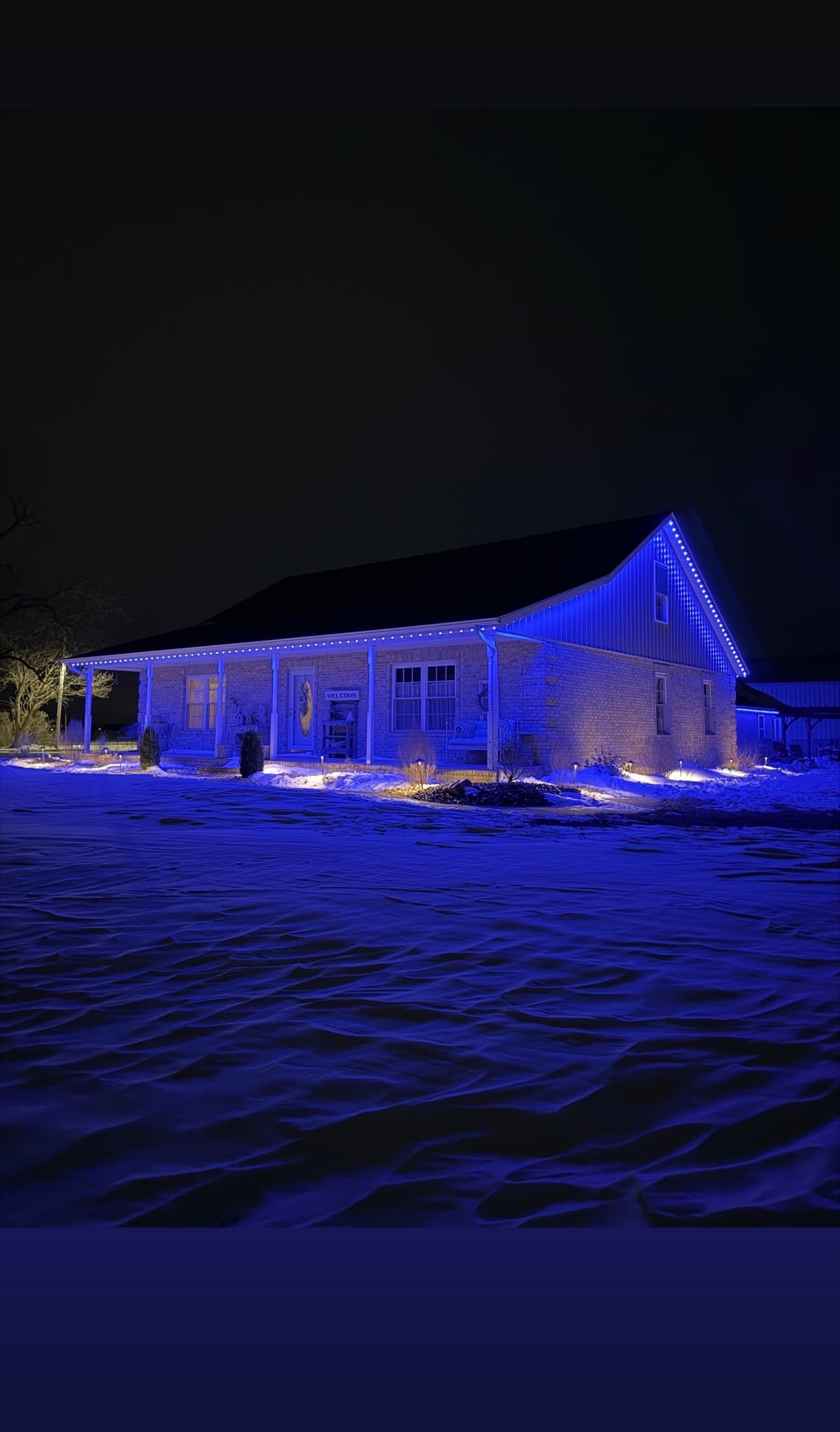 TruLight manufacturer example: Permanent LED lighting installation on a home